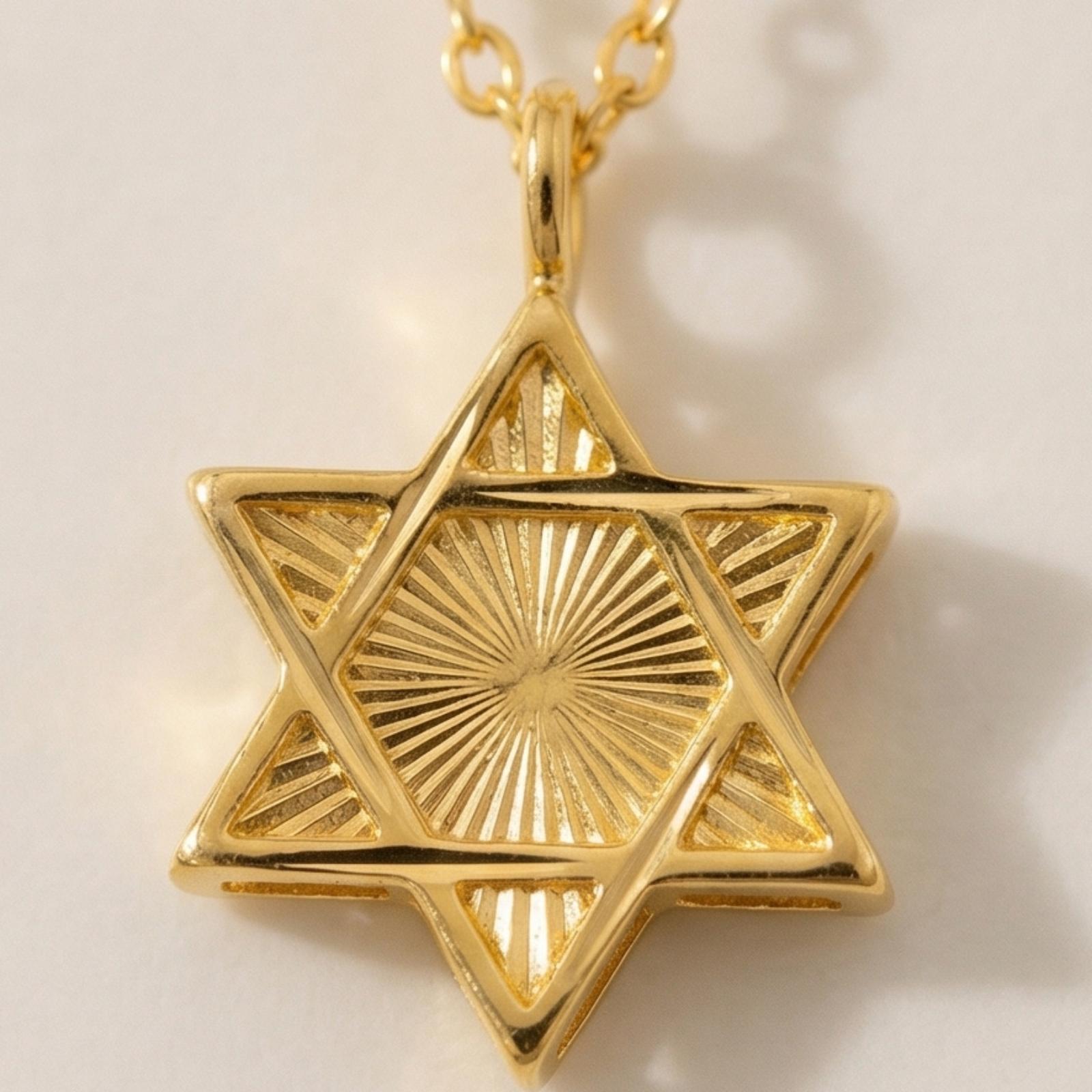 Exquisite 22kt Gold Necklace for Every Occasion - Image 3