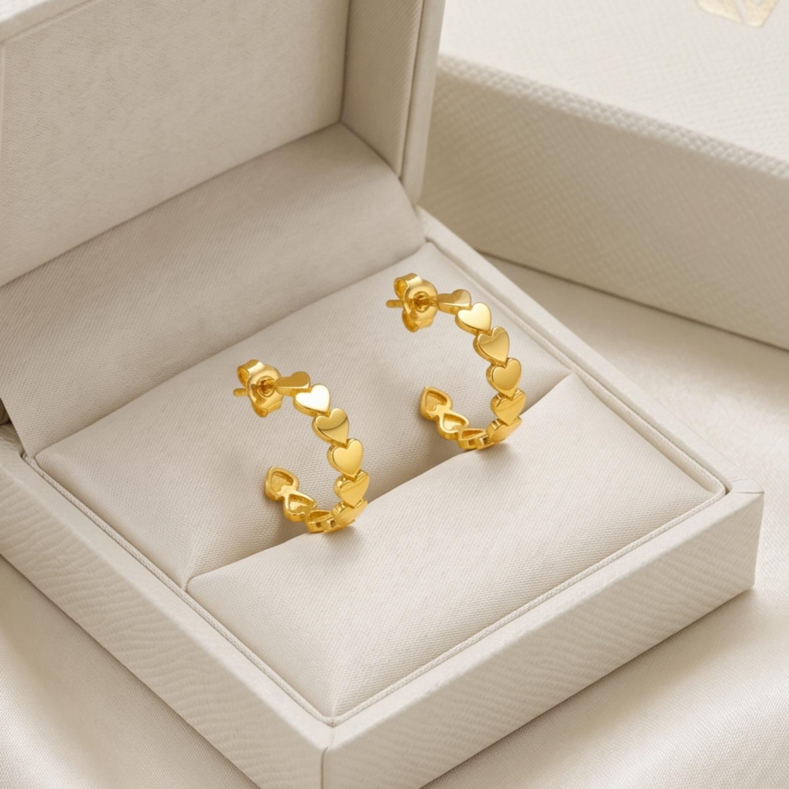 Discover the Finest 18K Gold Earring Designs - Image 4