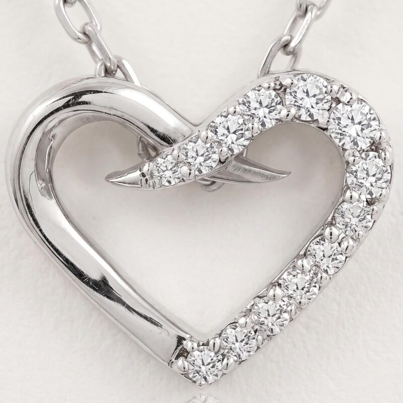 Alternative view of Heart Shaped 18K Gold Necklace with Natural Diamonds Timeless Elegance by Bafleh Jewellery