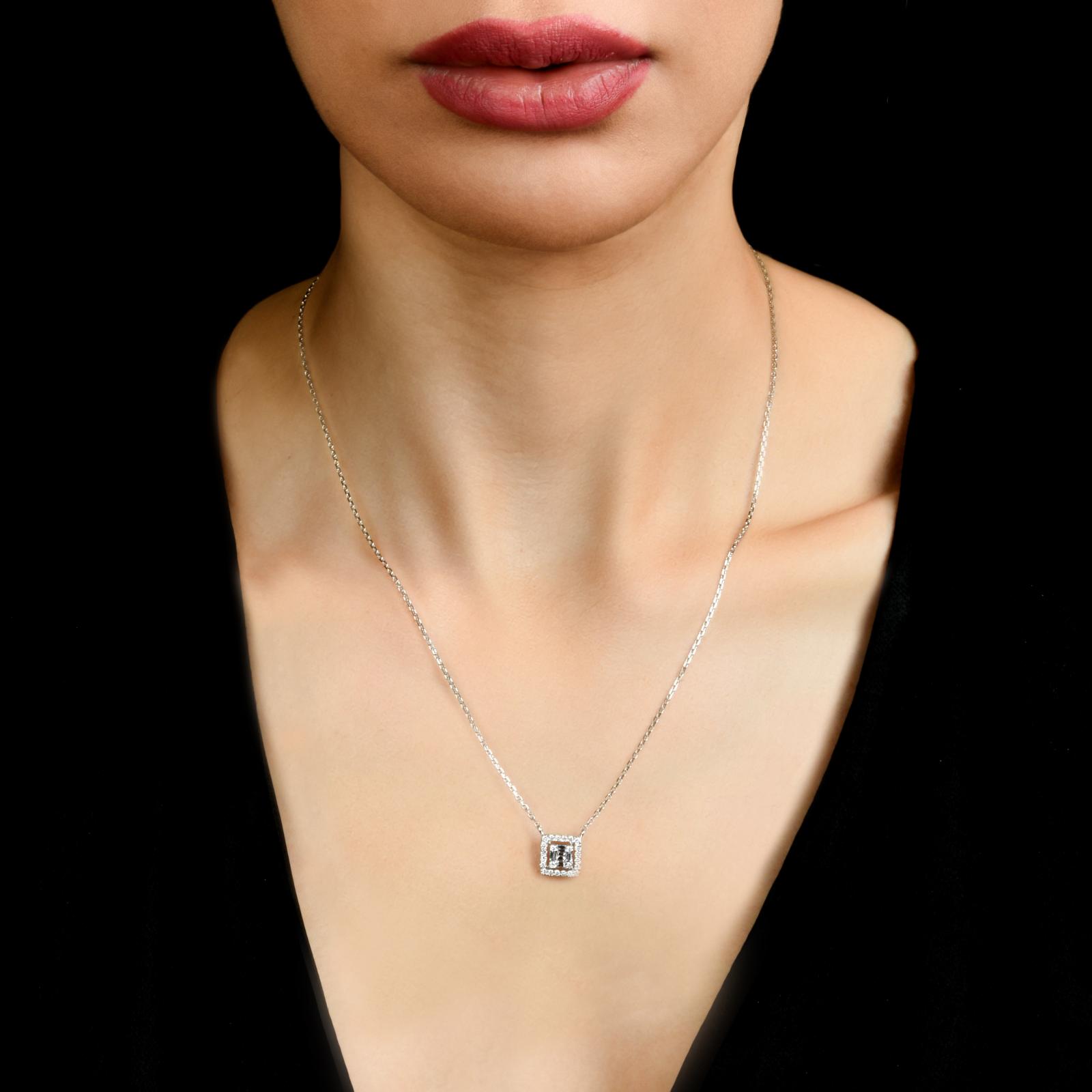 Everyday Glamour: Lightweight Diamond Necklace to Elevate Your Look - Image 4