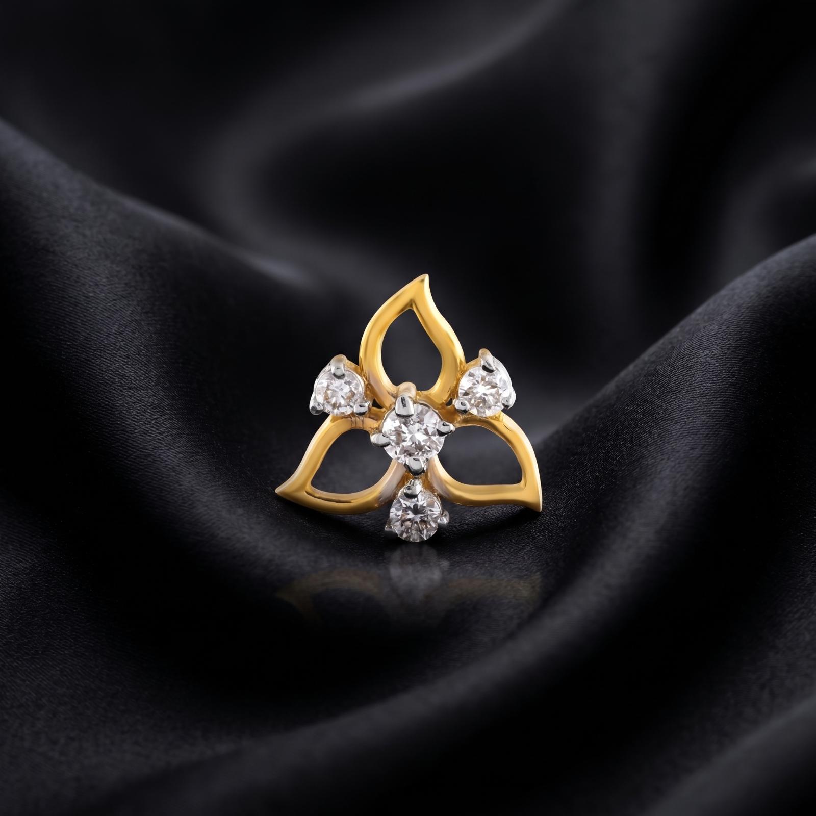 Fashion Forward: Contemporary Diamond Nose Pins to Steal the Show - Image 4