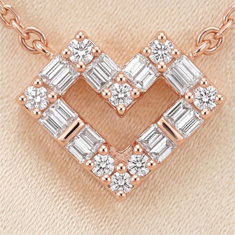 Alternative view of Modern Muse: Lightweight Diamond Necklace for Everyday Chic
