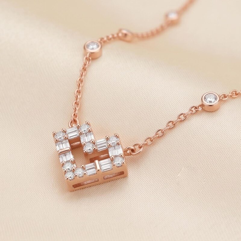 Modern Muse: Lightweight Diamond Necklace for Everyday Chic