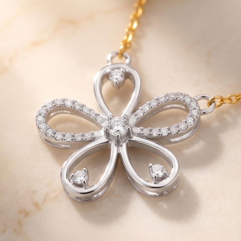 Alternative view of 18K Yellow Gold Flower Shape Natural Diamond Necklace Bafleh Jewellery