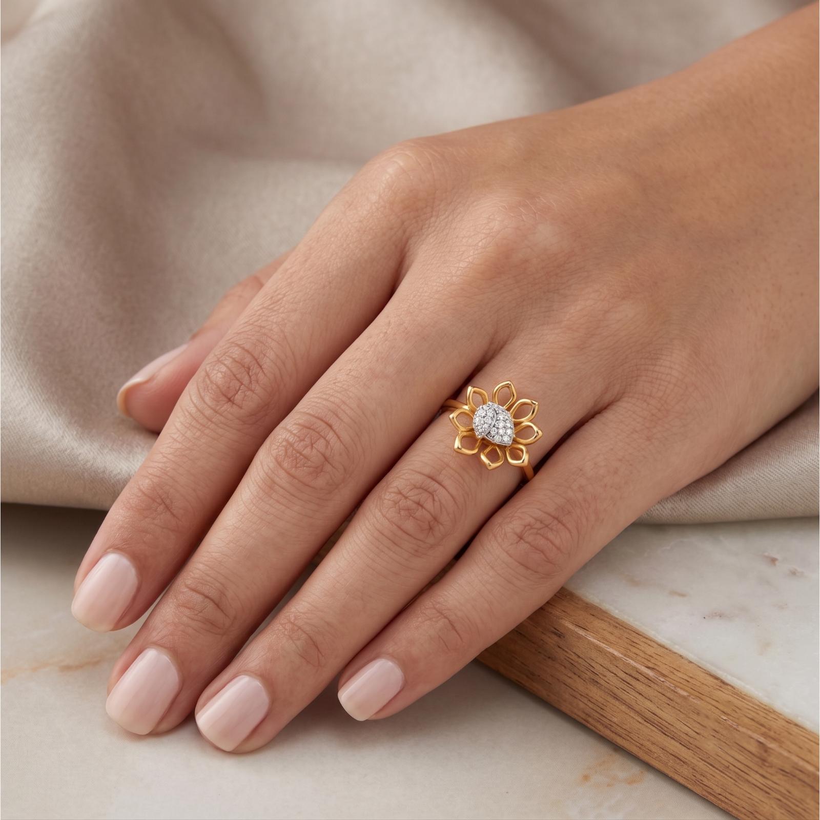 Celebrate Elegance with 18K Yellow Gold Flower Shape Diamond Ring - Image 4