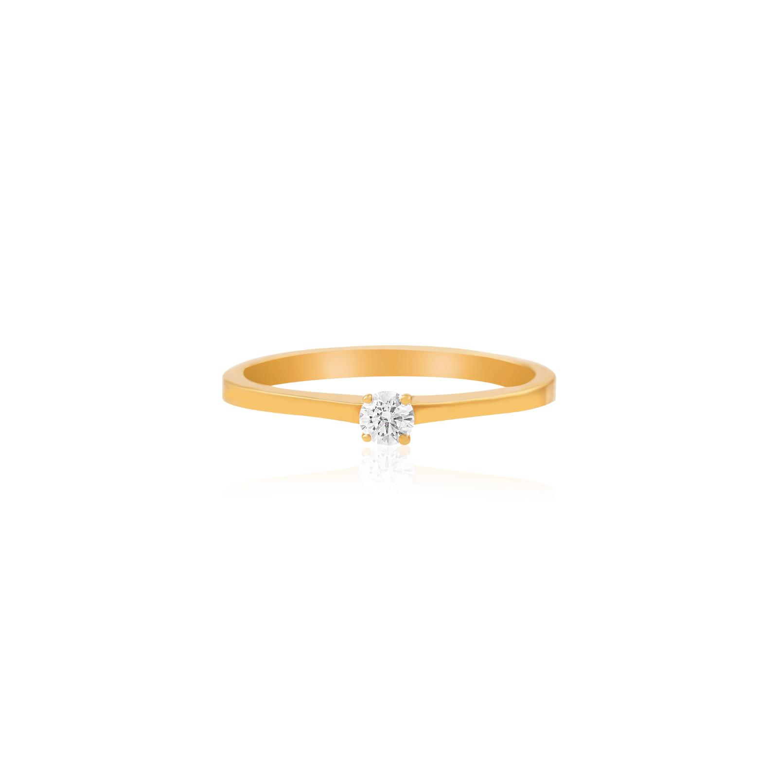 Modern Luxury: Lightweight Yellow Gold Diamond Ring for Every Occasion