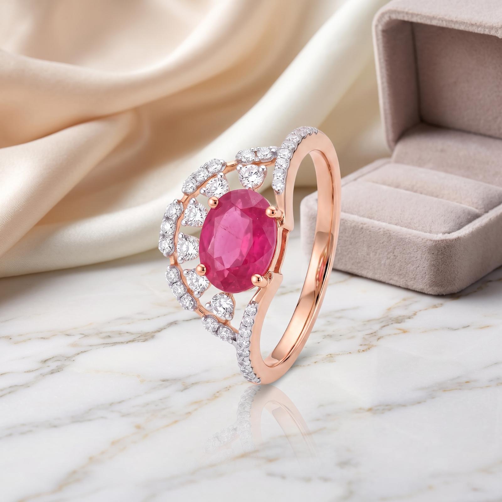 Exquisite Natural Ruby Ring with Natural Diamonds in 18K Gold