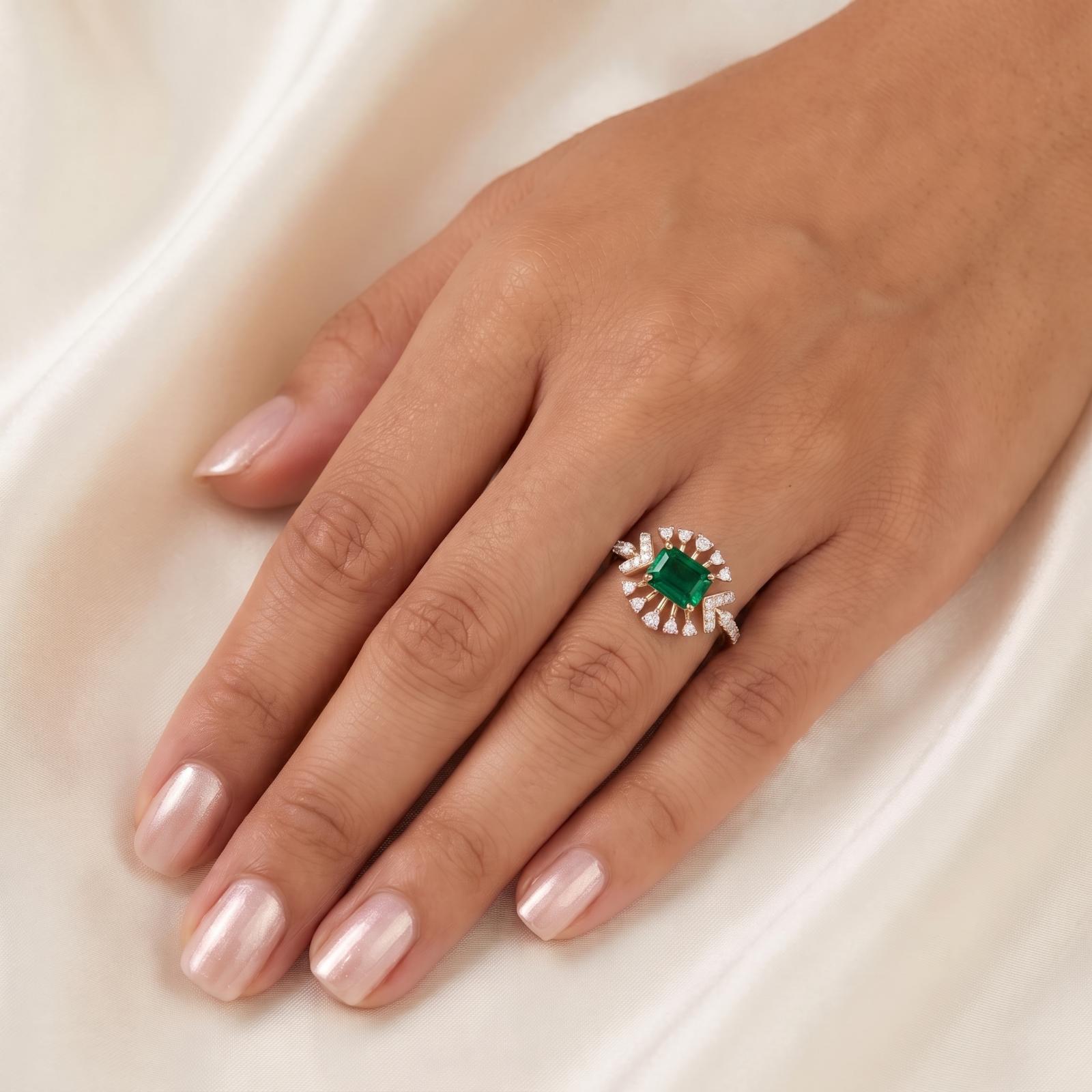 Elegant Emerald Radiance | Handcrafted 18K Gold Diamond Ring - Image 3