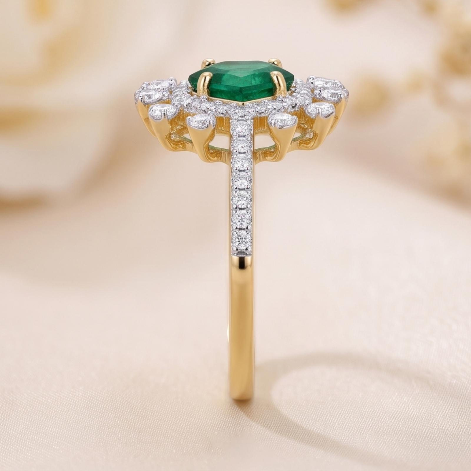 Royal Emerald Elegance | 18K Gold Ring Crafted with Natural Diamonds - Image 3