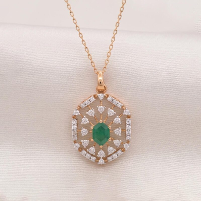 Timeless Natural Emerald & Diamond Elegance in 18K Gold