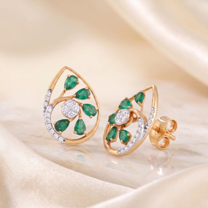 Exclusive Bafleh Jewellery Natural Emerald and Natural Diamond Earrings 18K Gold Collection