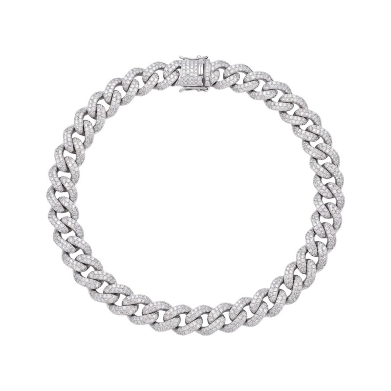 Sophisticated 18K Gold and Diamond Bracelet Designed to Elevate Every Jewellery Collection
