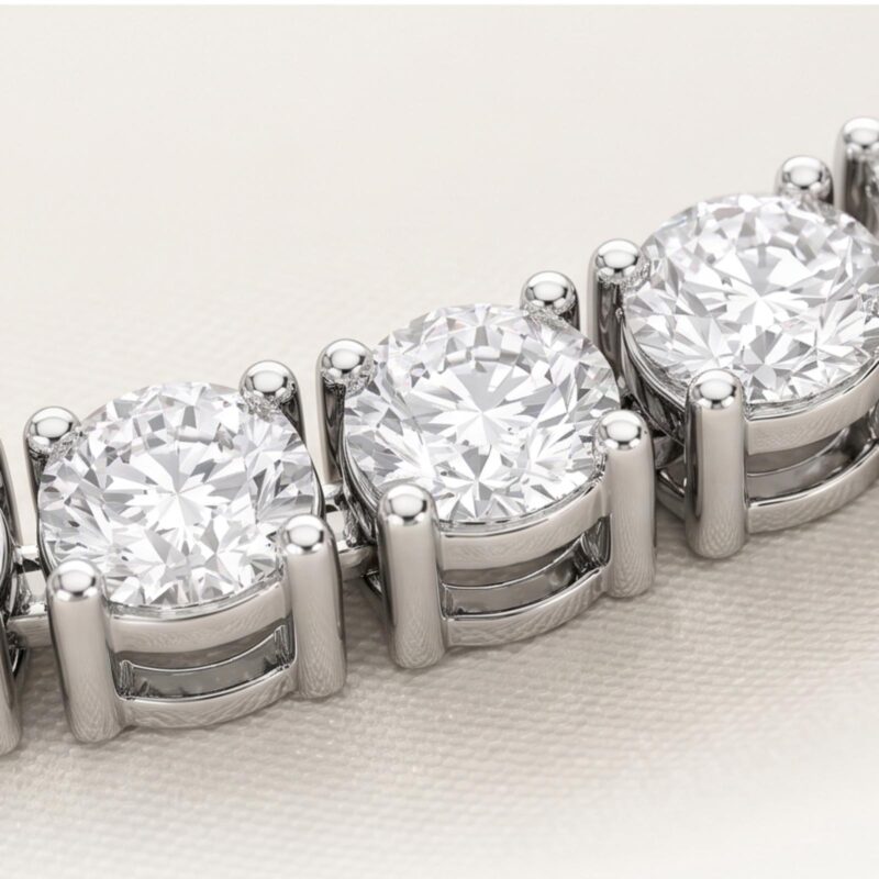 Alternative view of Refined 18K Gold and Lab Grown Diamond Bracelet Blending Modern Design with Timeless Jewellery Elegance