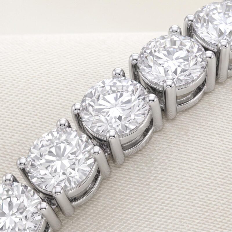 Alternative view of Timeless 18K Gold and Diamond Bracelet Perfect for Elegant Gifting by Bafleh Jewellery
