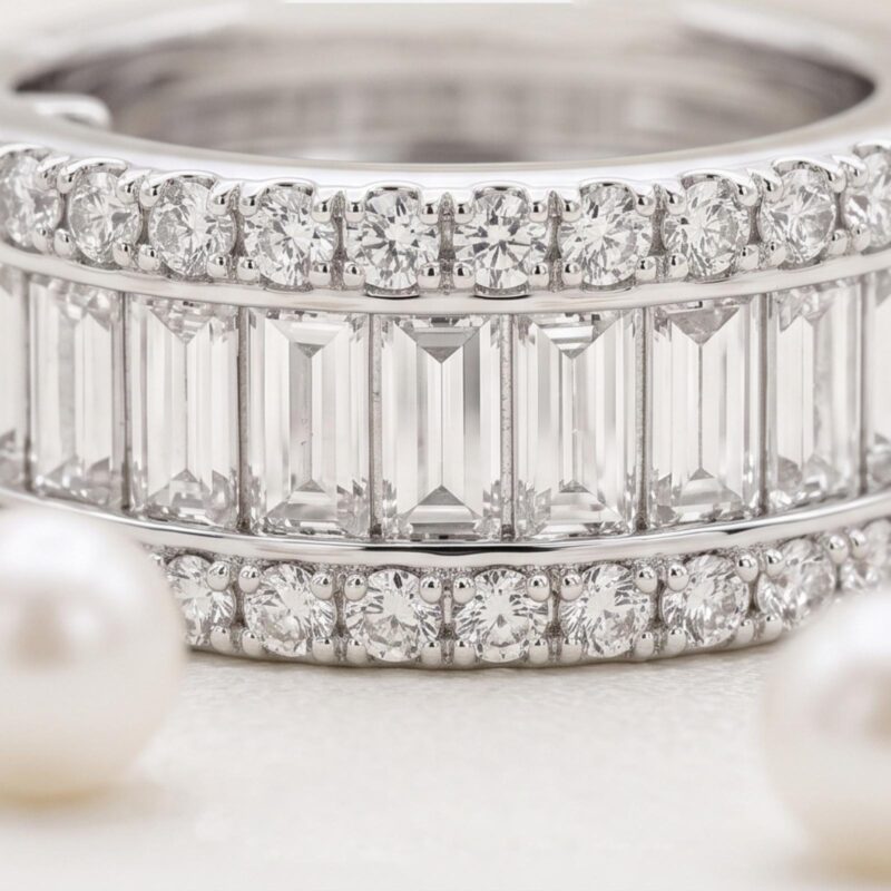Alternative view of 18K Gold Earrings with Brilliant Natural Diamonds