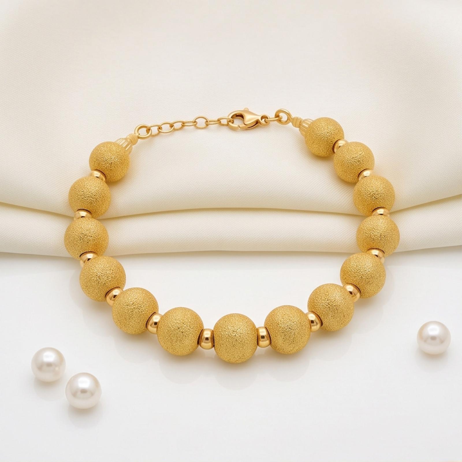 Timeless 18K Gold Bangle Crafted with Precision and Elegant Detailing for a Sophisticated Appearance - Image 6