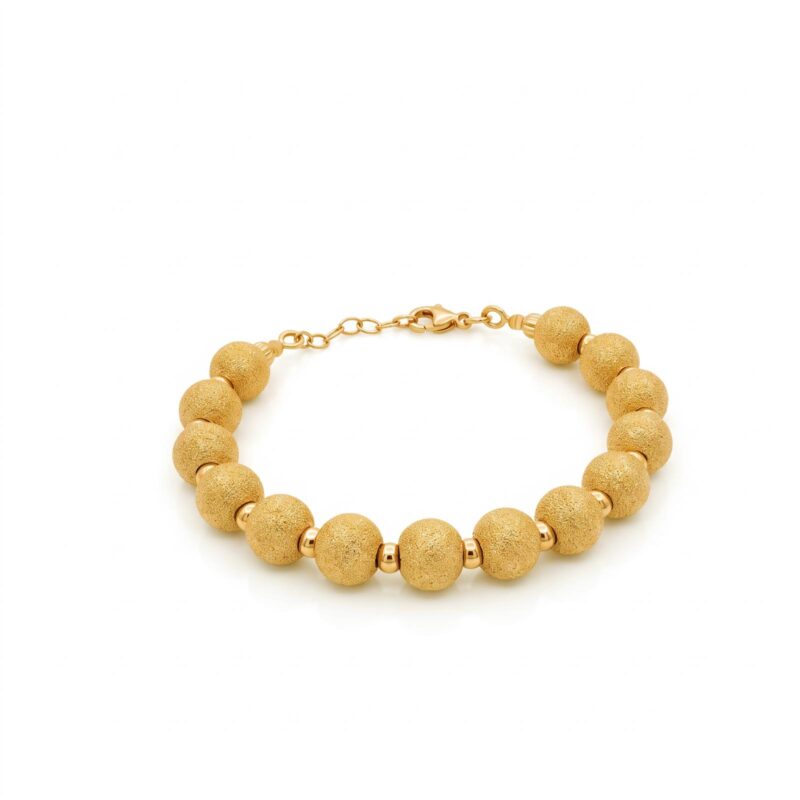 Timeless 18K Gold Bangle Crafted with Precision and Elegant Detailing for a Sophisticated Appearance