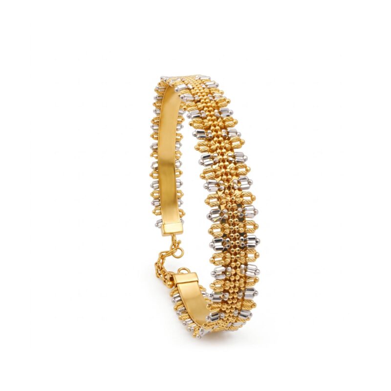 Premium 18K Gold Bangle for Women Designed with Sophisticated Details for Everyday Elegance and Special Occasions