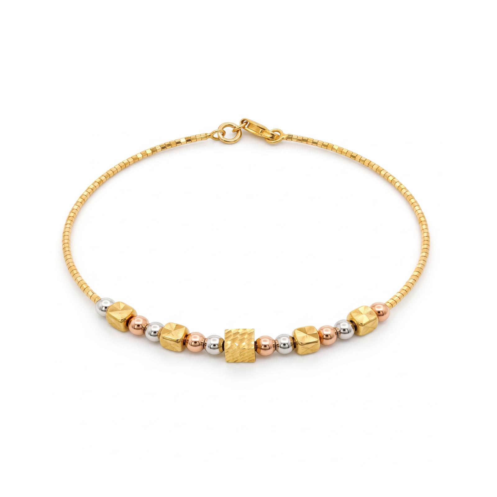 Exquisite 18K Gold Bangle Designed with Elegant Details for a Luxurious and Refined Look