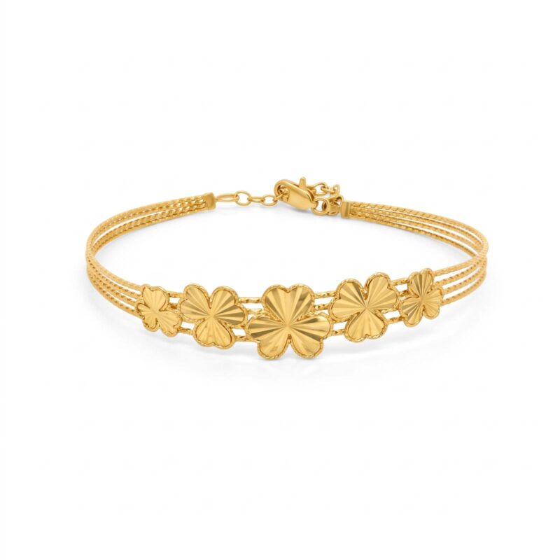 An Elegant 18K Gold Bangle Crafted with Meticulous Attention to Detail for a Distinctive and Sophisticated Jewellery Experience