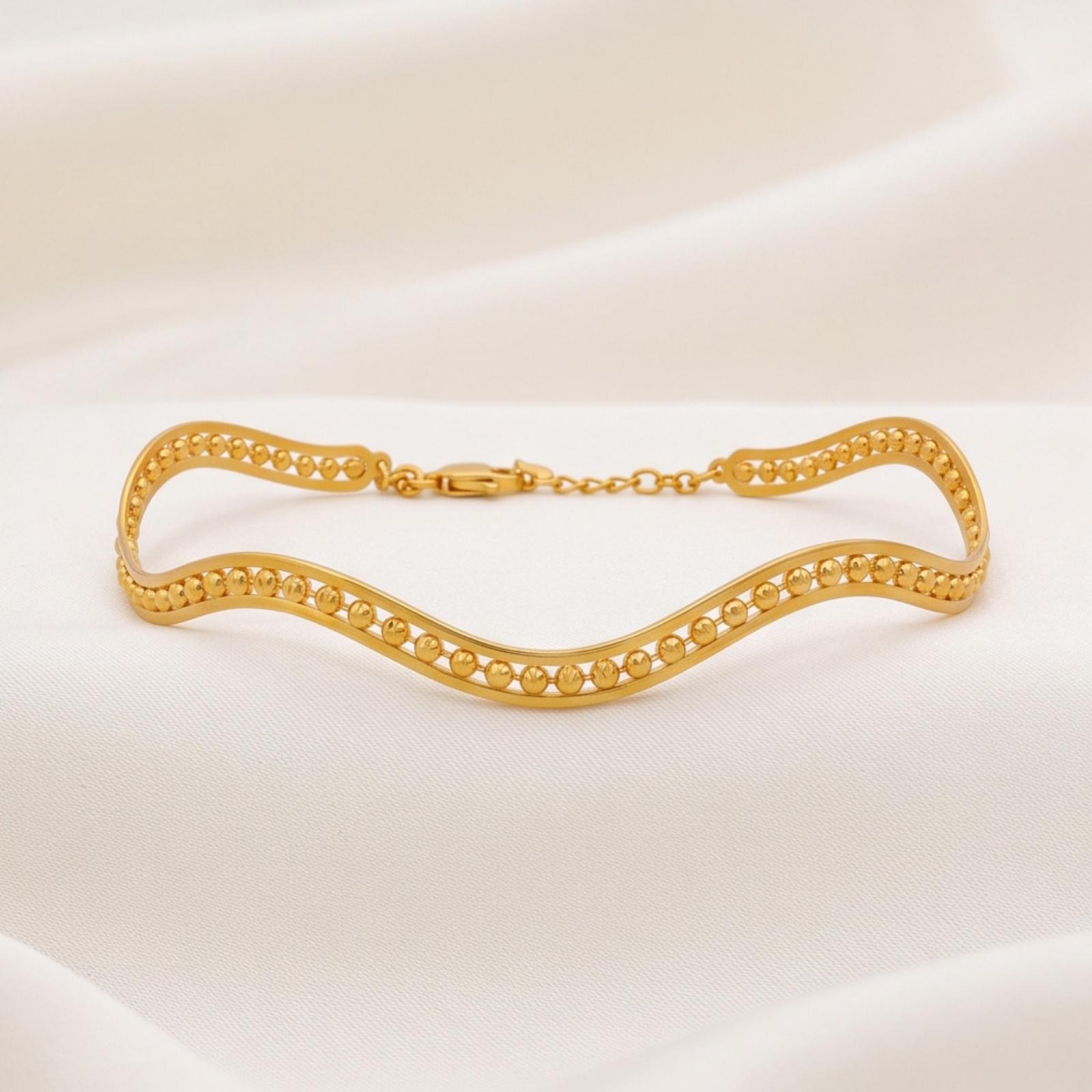 Premium 18K Gold Bangle Featuring an Elegant Design Perfect for Everyday Luxury and Special Occasions - Image 6