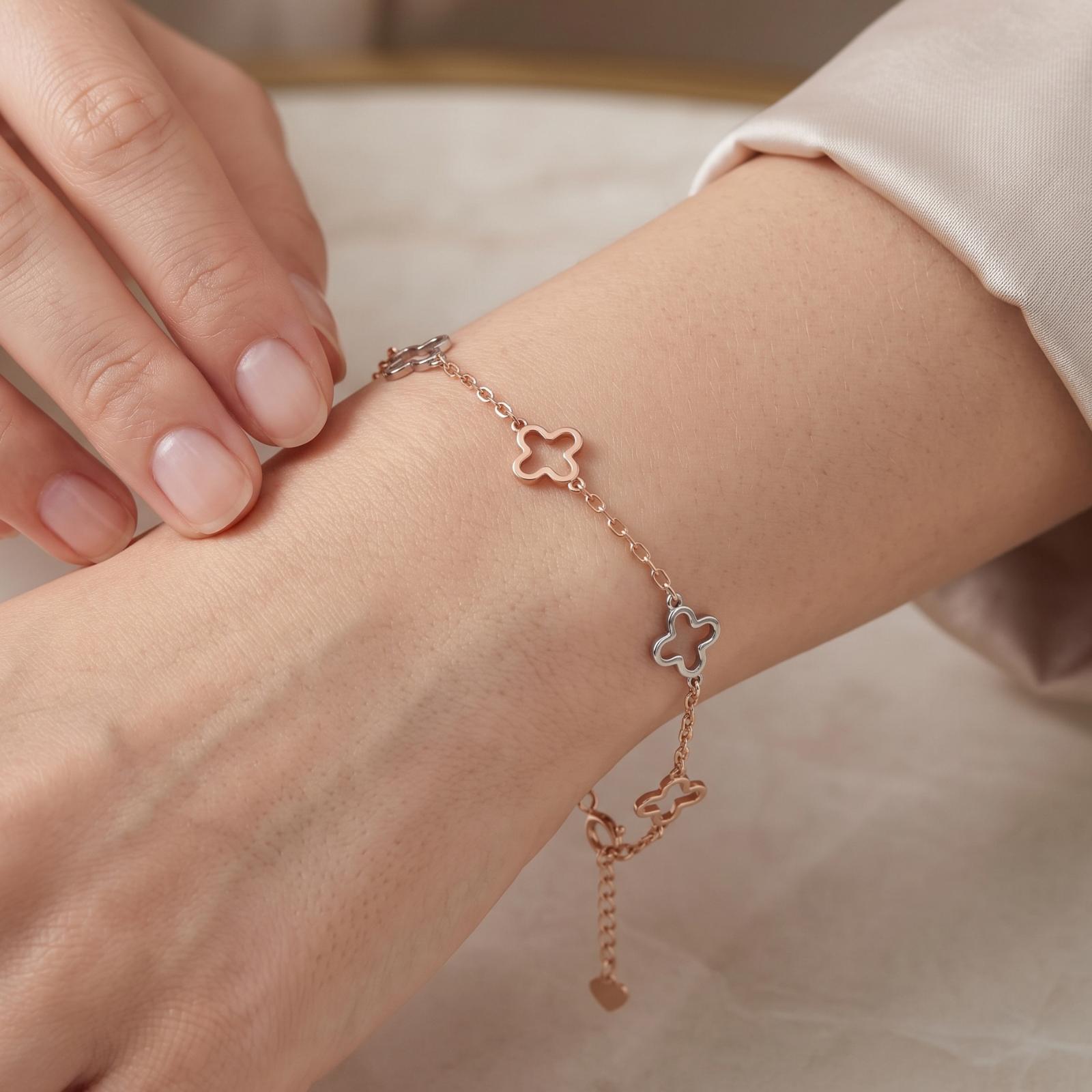 Classic and Elegant Lightweight Bracelet in 18K Gold Available at Bafleh Jewellery - Image 3