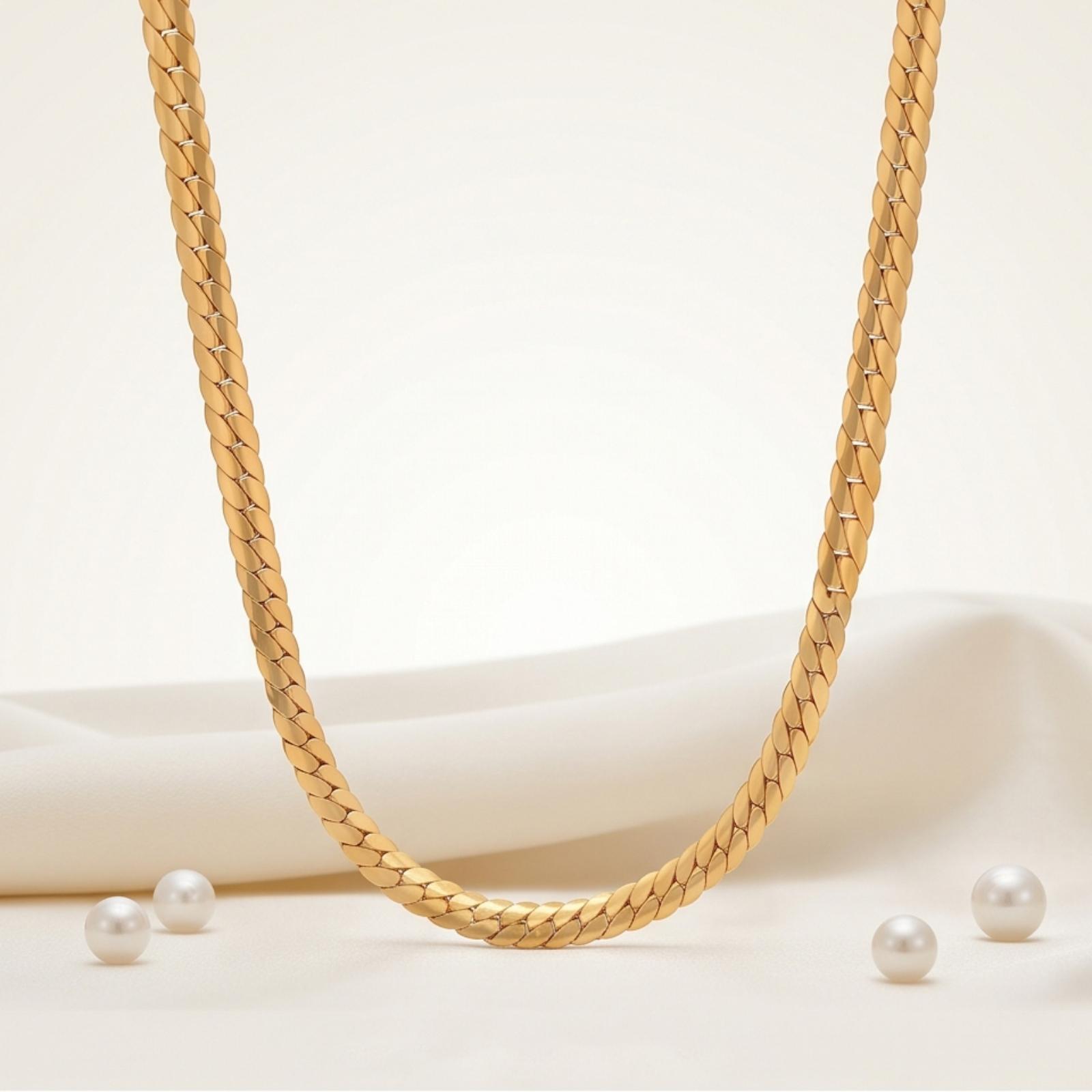 Luxury 18K Gold Men?s Chain Available at Bafleh Jewellery Offering Elegant Craftsmanship and a Sophisticated Finish - Image 5
