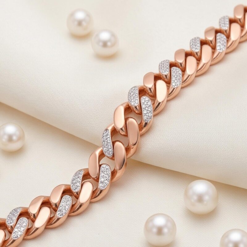 Alternative view of Stylish 18K Gold Men?s Chain Available at Bafleh Jewellery Crafted to Complement Every Modern Man?s Collection
