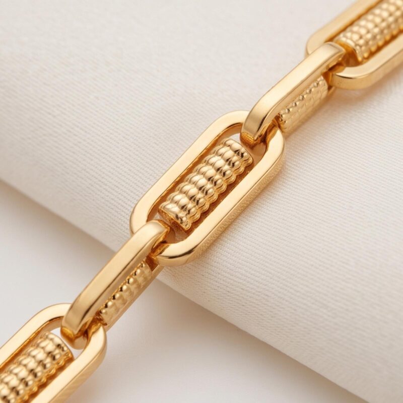 Alternative view of Refined 18K Gold Men?s Chain Available at Bafleh Jewellery Combining Classic Elegance with Modern Masculine Style