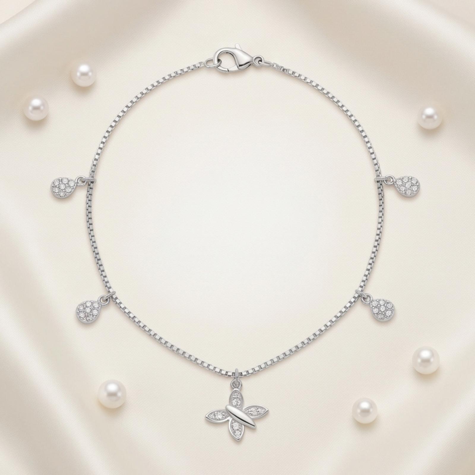 Beautiful 18K Gold and Diamond Bracelet Created for Modern Elegance and Timeless Jewellery Styling by Bafleh Jewellery - Image 4