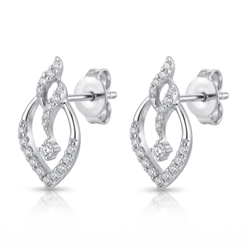 Beautiful 18K Gold Diamond Earrings