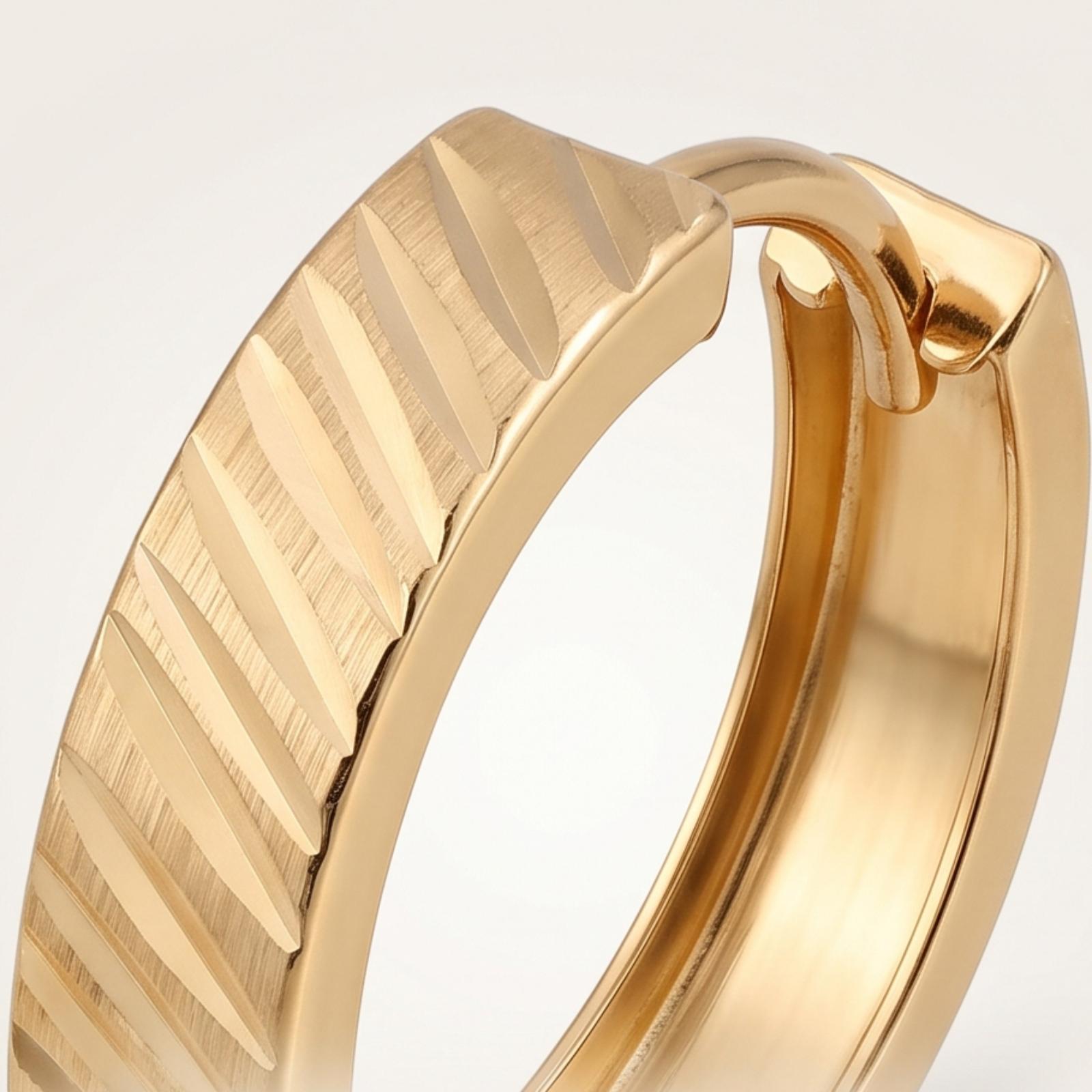 Shop Premium 18K Gold Hoop Earrings in Dubai - Image 2