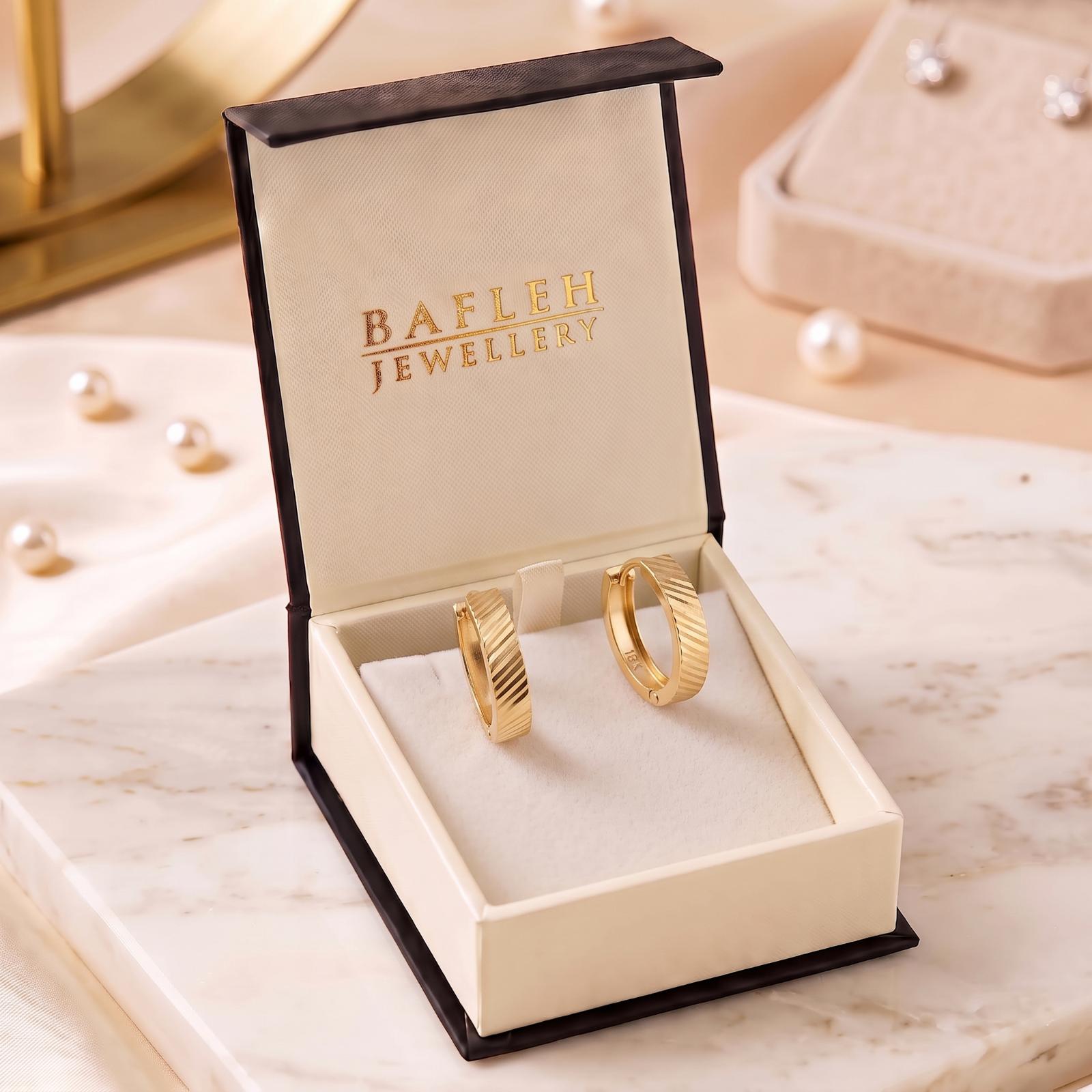 Shop Premium 18K Gold Hoop Earrings in Dubai - Image 7