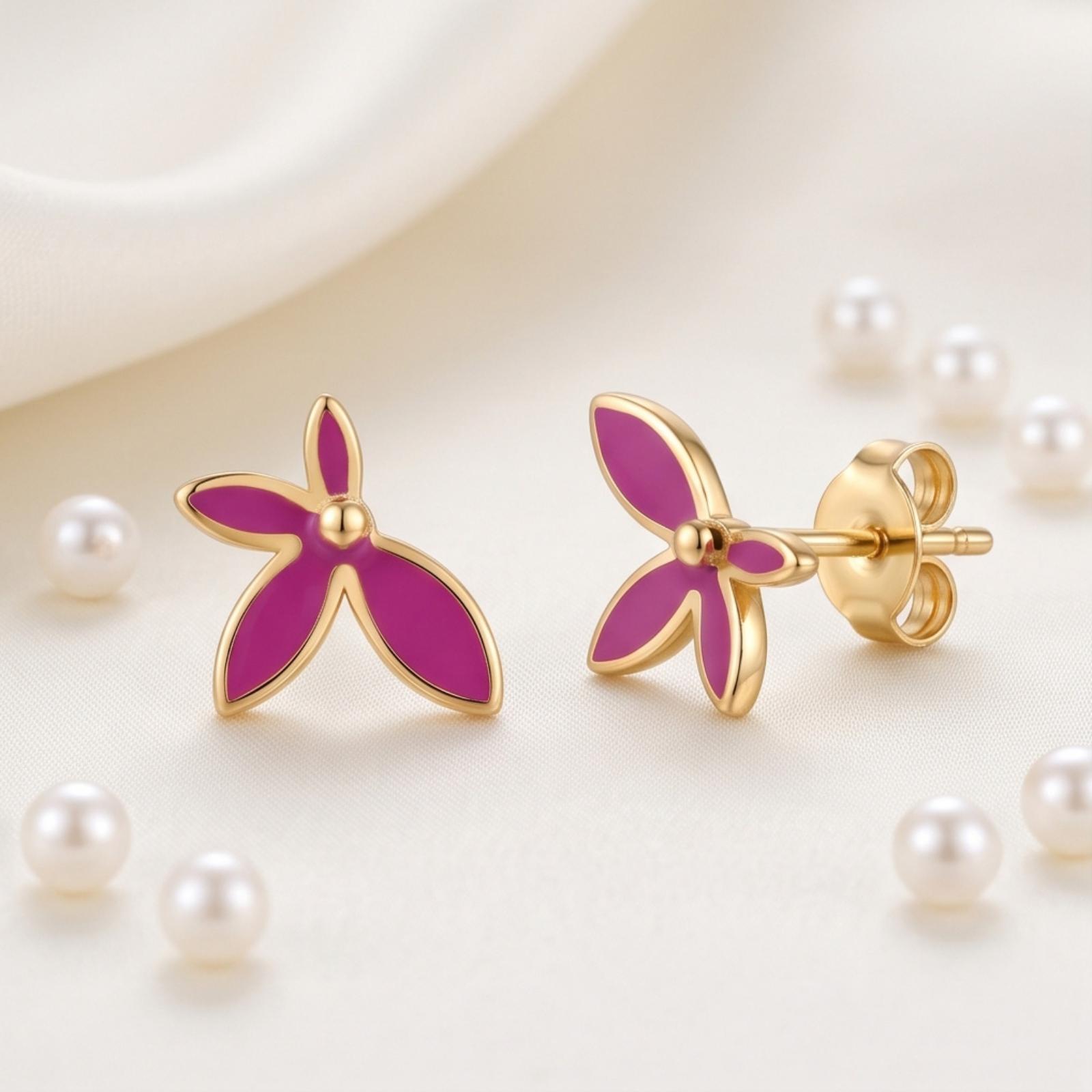 Shop Elegant 18K Gold Stud Earrings at Bafleh Jewellery - Image 4