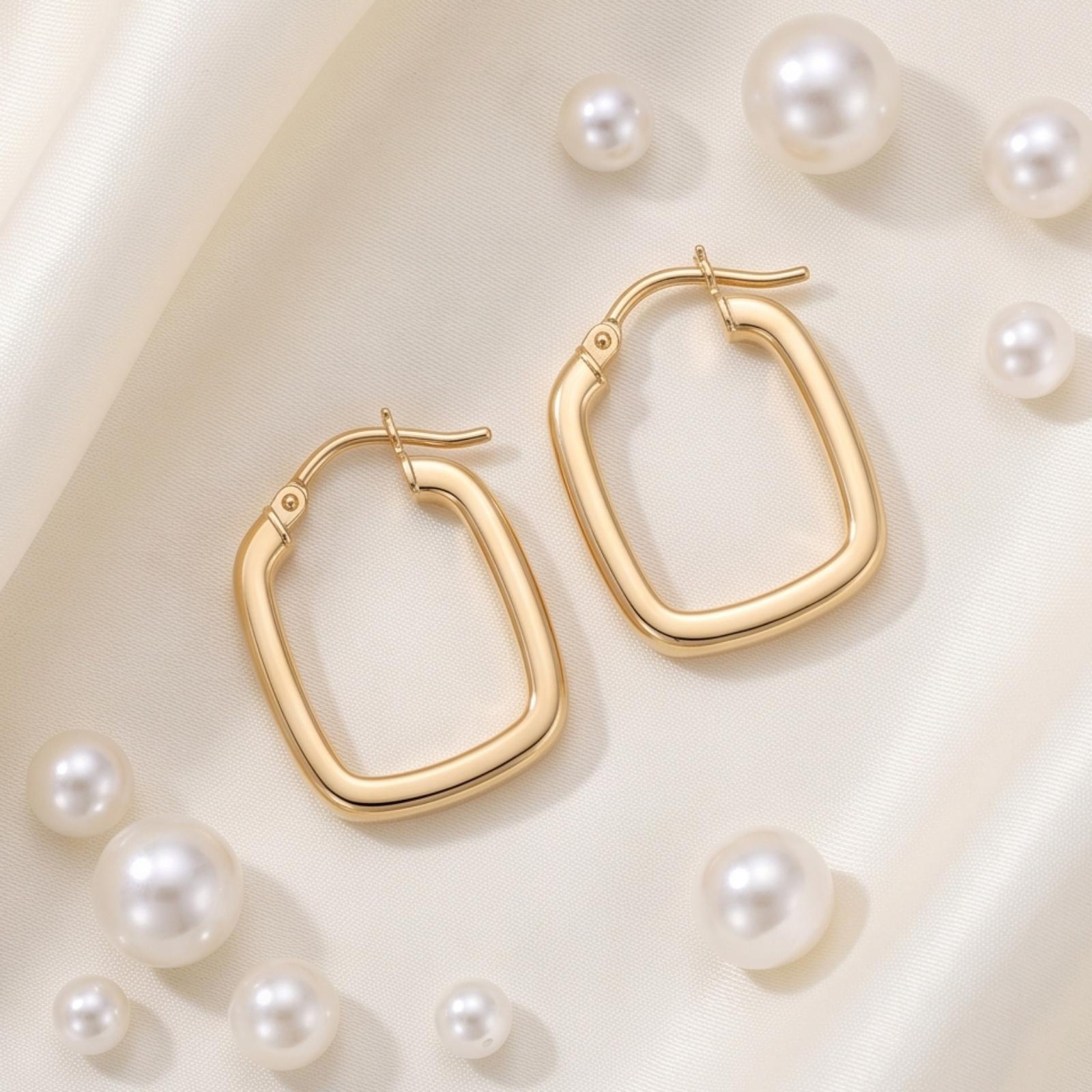 Discover Elegant 18K Gold Hoop Earrings at Bafleh Jewellery - Image 6