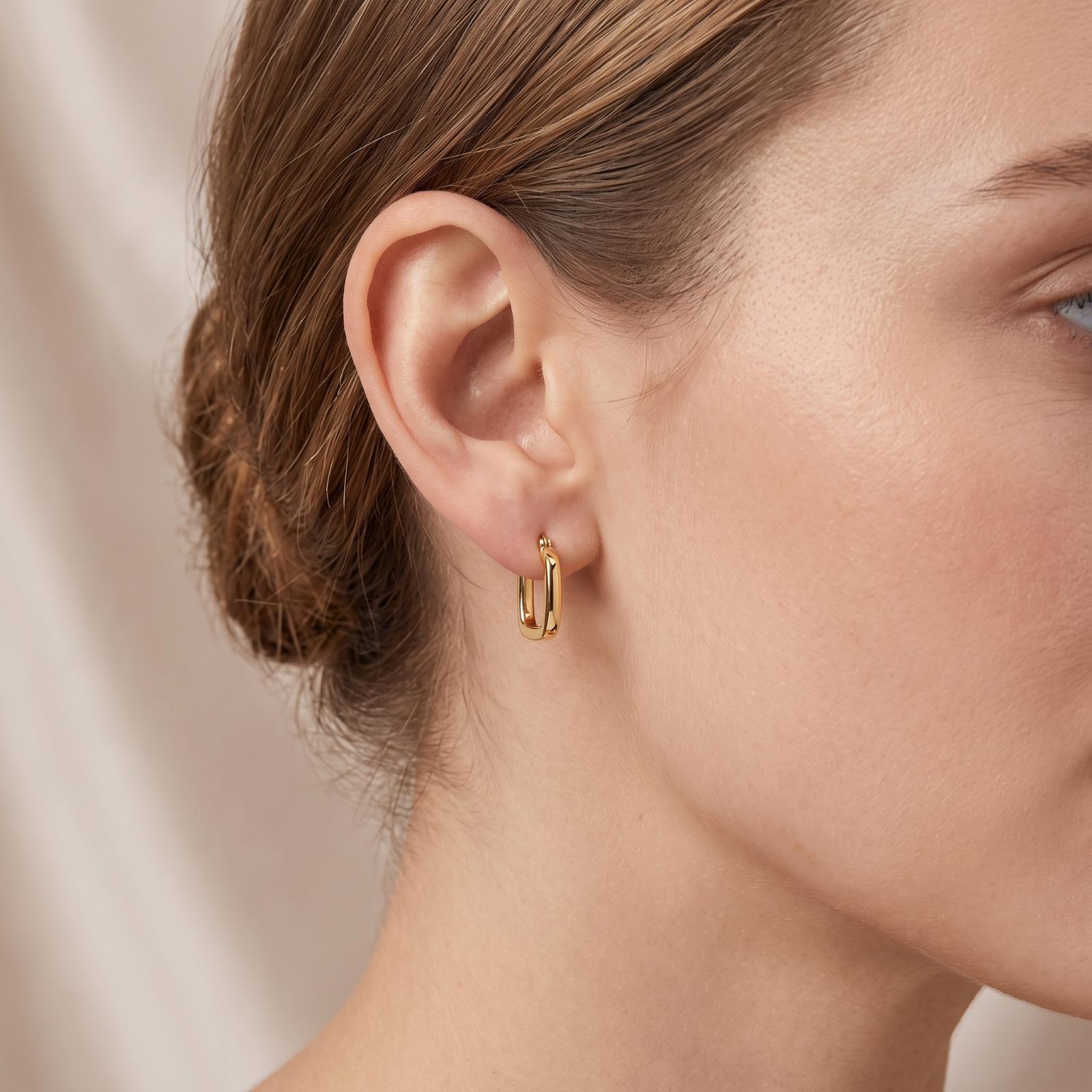 Discover Elegant 18K Gold Hoop Earrings at Bafleh Jewellery - Image 3