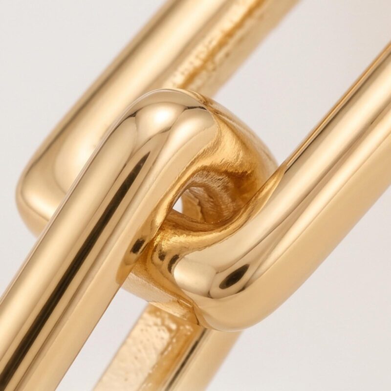 Alternative view of Discover the Beauty of 18K Gold Stud  Earrings at Bafleh Jewellery