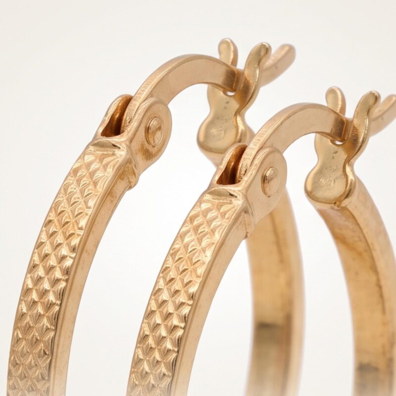 Alternative view of Shop Beautiful 18K Gold Earrings at Bafleh Jewellery