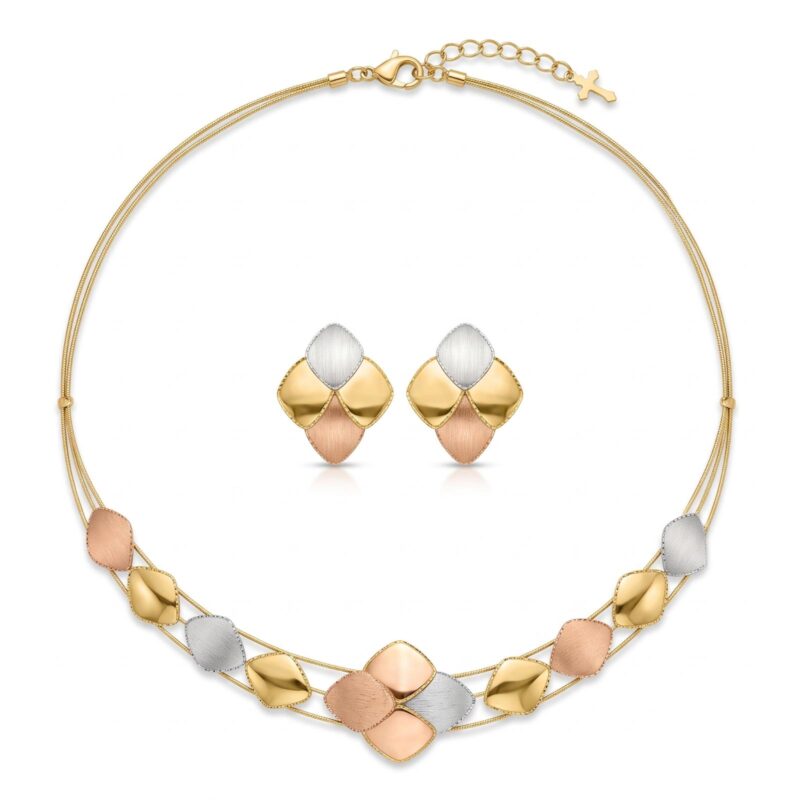 Exquisite 18K Gold Necklace Set Designed to Bring Grace Luxury and Radiant Elegance to Every Occasion by Bafleh Jewellery