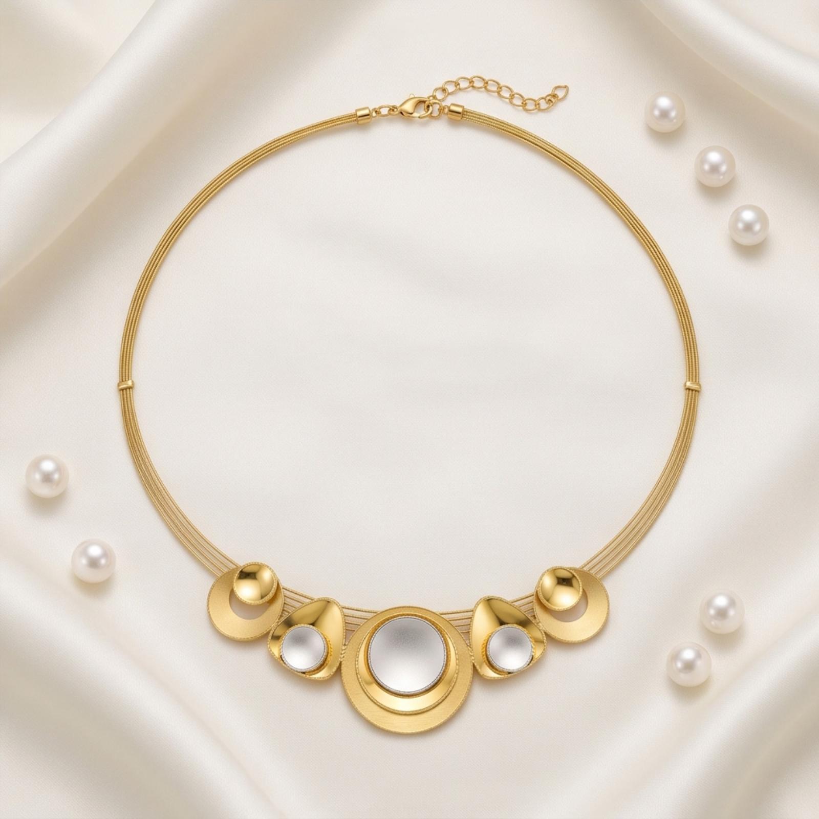 Beautifully Crafted 18K Gold Necklace Set Featuring Elegant Design and Exceptional Gold Craftsmanship by Bafleh Jewellery - Image 4