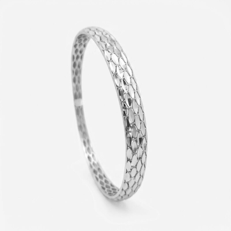 Designer 18K Gold Bangle for Women with Sophisticated Detailing and Luxurious Finish for Every Occasion