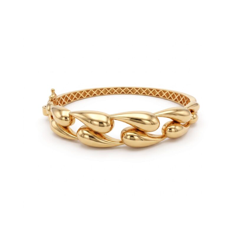 Luxury 18K Gold Bangle for Women Featuring Elegant Craftsmanship and a Timeless Jewellery Design