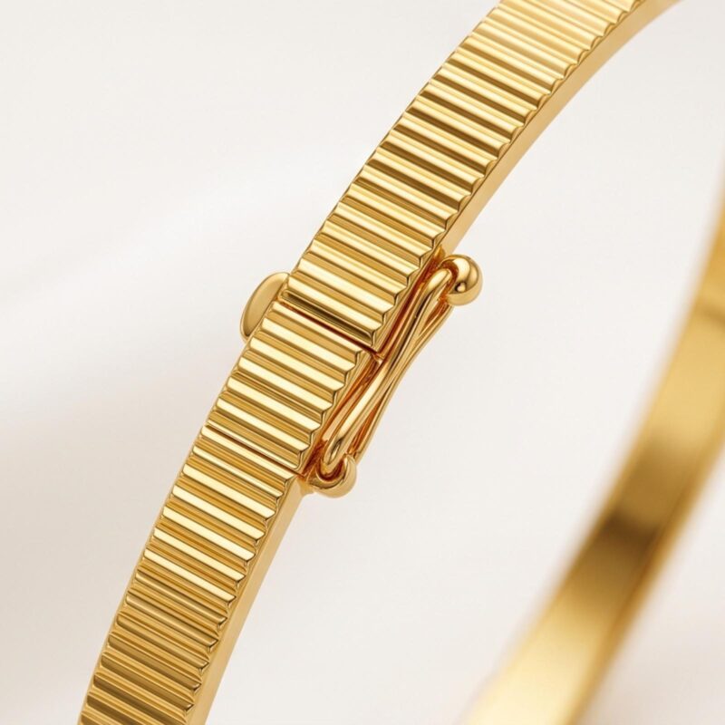 Alternative view of Beautiful 18K Gold Bangle Crafted to Reflect Timeless Elegance and Exceptional Jewellery Artistry