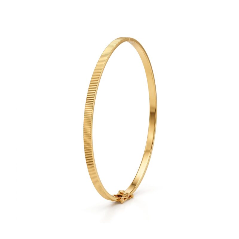 Beautiful 18K Gold Bangle Crafted to Reflect Timeless Elegance and Exceptional Jewellery Artistry