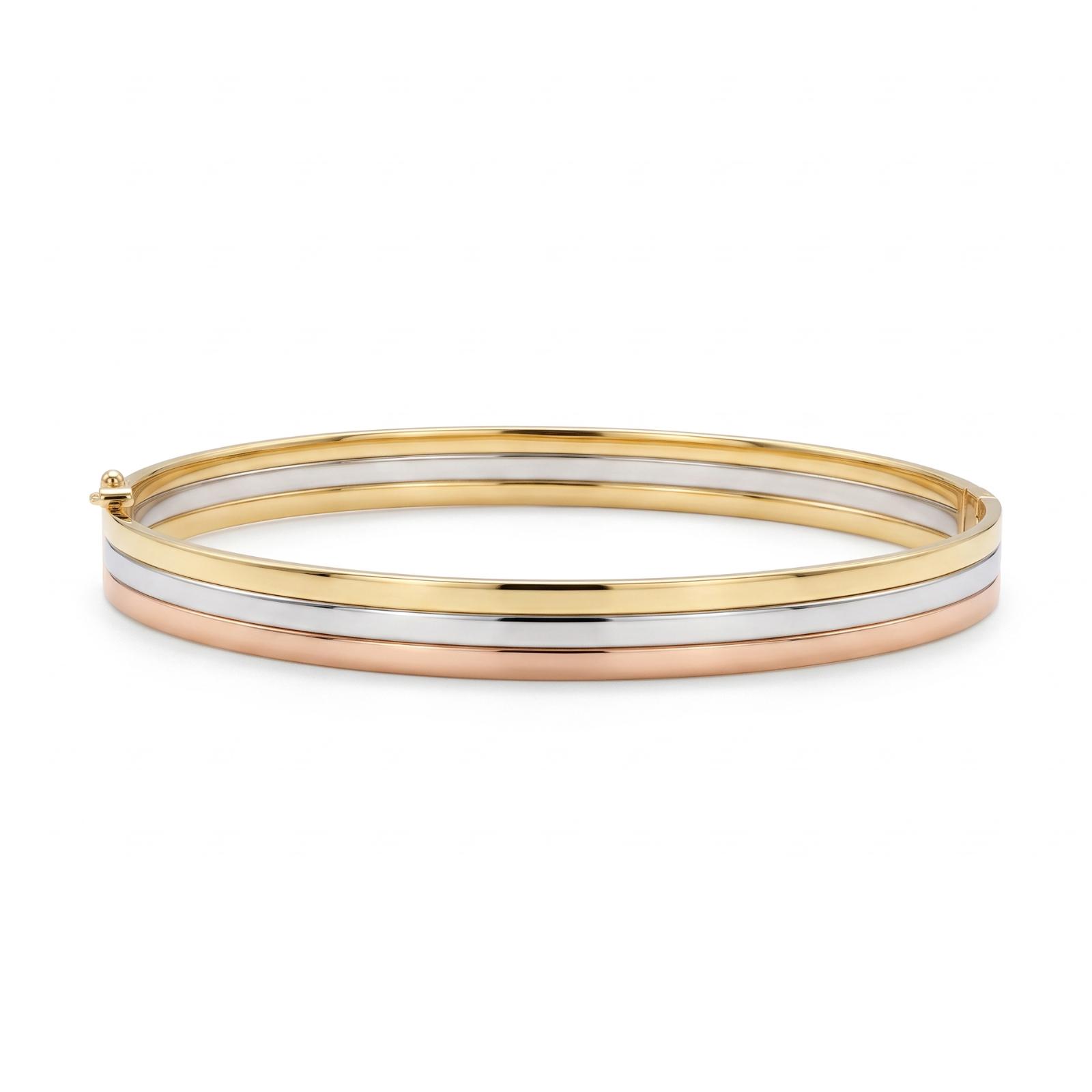 Timeless 18K Gold Bangle Showcasing Fine Craftsmanship and Elegant Gold Jewellery Design at Bafleh Jewellery