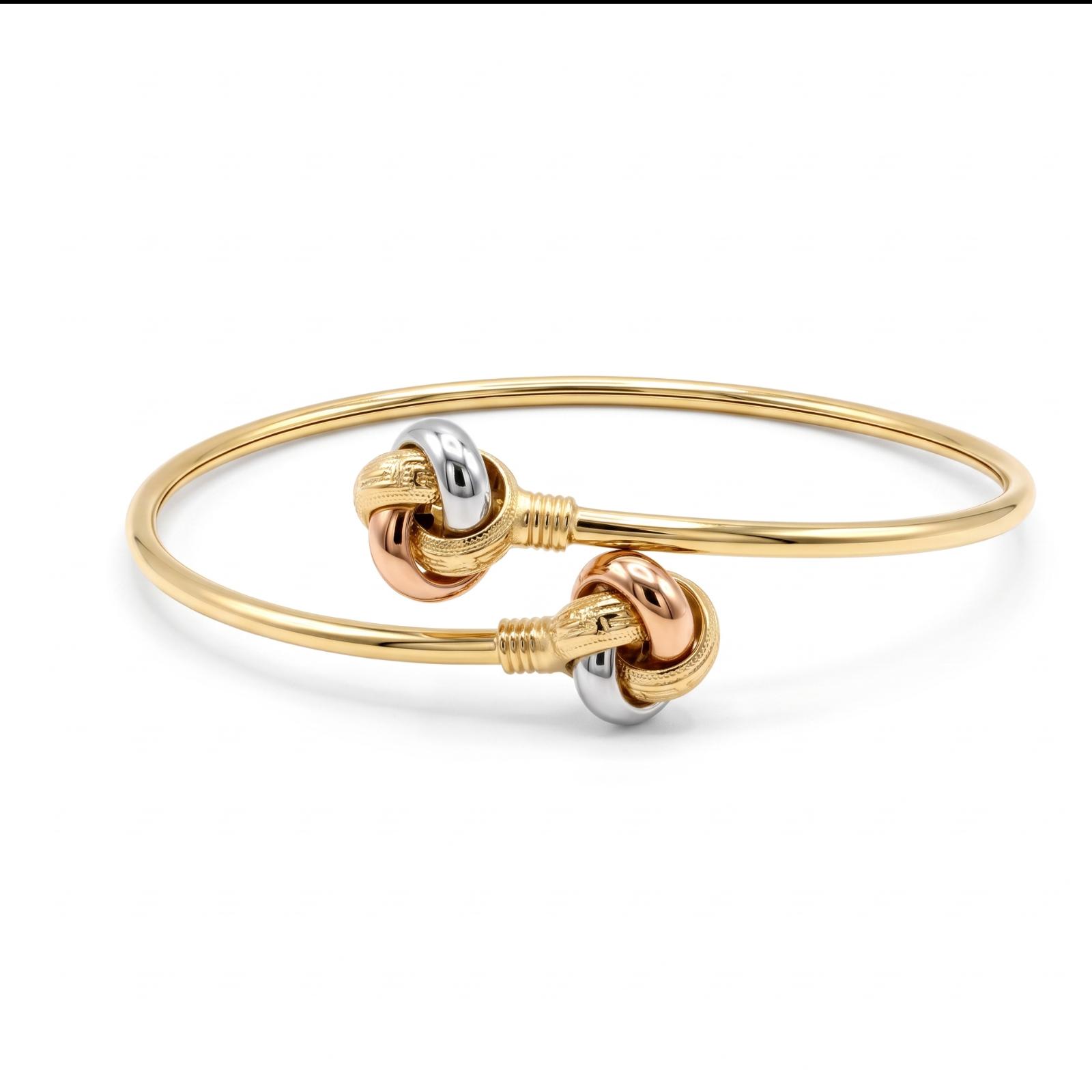Premium 18K Gold Bangle Featuring Elegant Craftsmanship and Timeless Appeal Available at Bafleh Jewellery