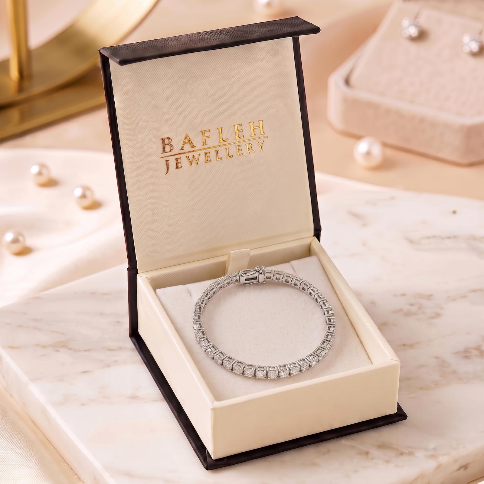 18K Gold and Lab Grown Diamond Bracelet with Elegant Craftsmanship by Bafleh Jewellery - Image 6