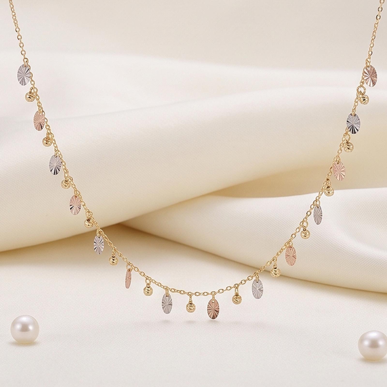 Elegant 18K Gold Necklaces with Sophisticated Designs for a Graceful and Stylish Look at Bafleh Jewellery Dubai - Image 4