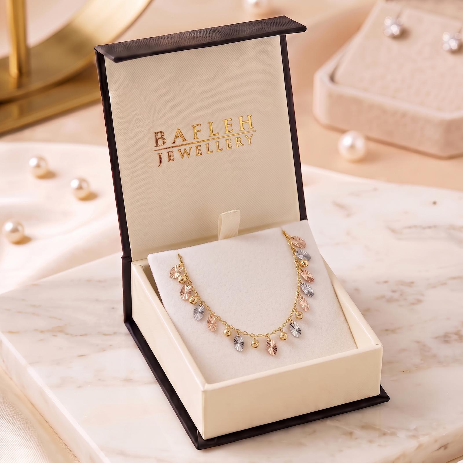 Elegant 18K Gold Necklaces with Sophisticated Designs for a Graceful and Stylish Look at Bafleh Jewellery Dubai - Image 6