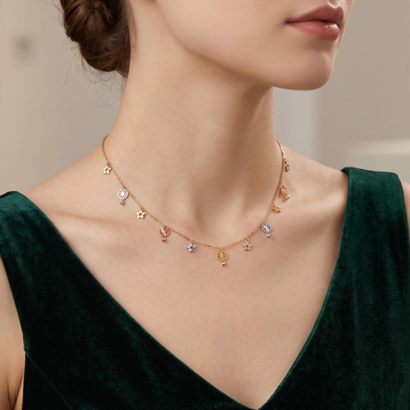 Alternative view of Shop Elegant 18K Gold Necklaces with Beautiful Craftsmanship and Refined Finishing at Bafleh Jewellery UAE
